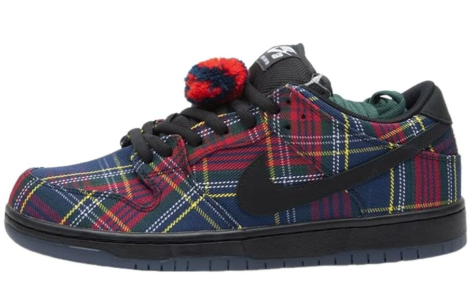 Nike SB Dunk Low x Nardwuar "Tartan" II1493-600