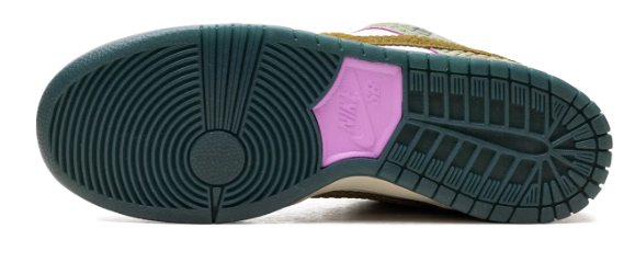Nike SB Dunk Low Pro x Alexis Sablone “Chameleon” – HJ3386-300