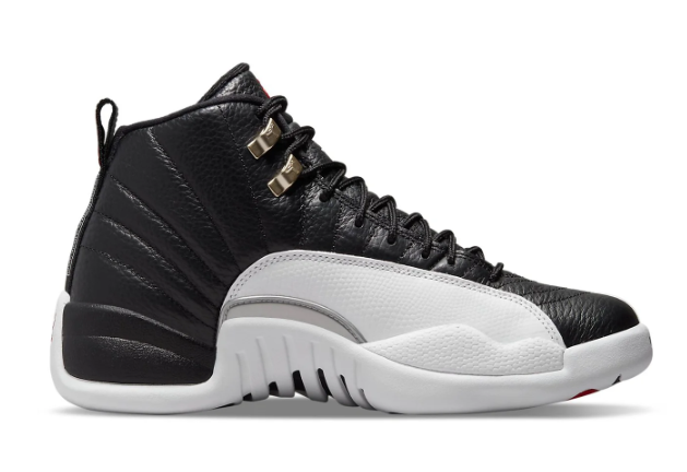 Air Jordan 12 Retro “Playoffs” (2022) – Black / White