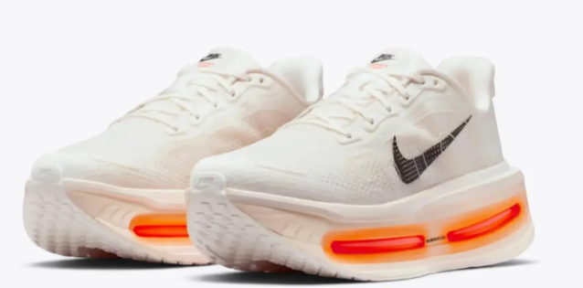 Nike Vomero Premium, Sail / Coconut Milk / Total Orange
