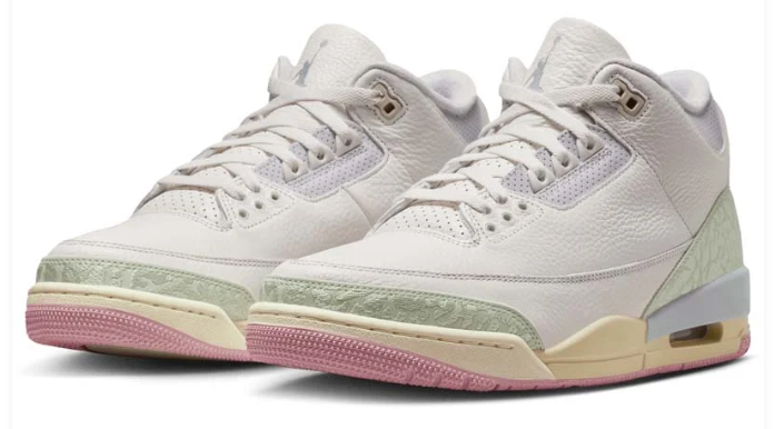 Air Jordan 3 Retro OG 'Spring Is In The Air' Sneakers – Sail / Jade Aura