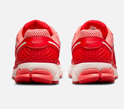 Nike Zoom Vomero 5 Premium Sneakers – University Red