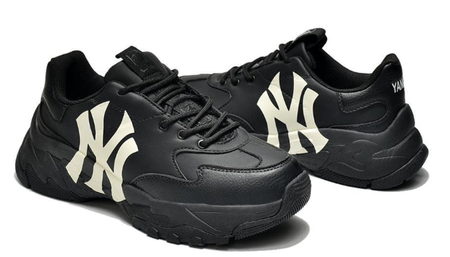 MLB Big Ball x Chunky New York Yankees 'Black / Cream' Sneakers