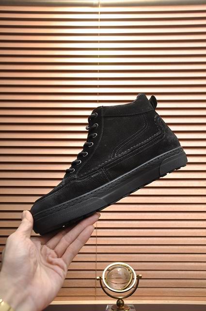 UGG Mid-Top Leather Sneakers – All Black with Chunky Sole