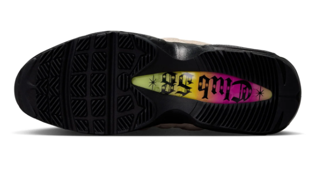 Nike SB Air Max 95 'Club 58' – Sail / Black / Laser Orange