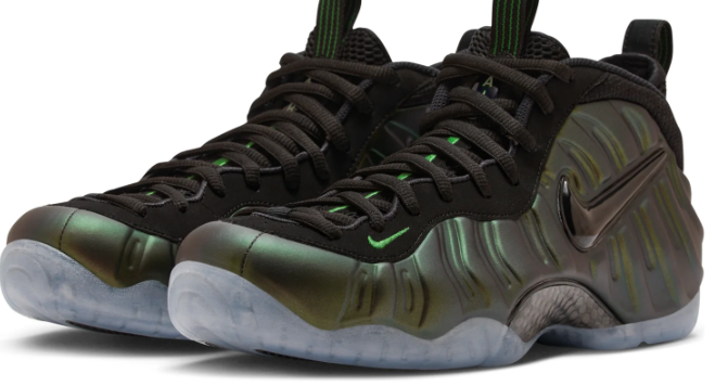 Nike Air Foamposite Pro 'Pine Green' Sneakers – Green / Black