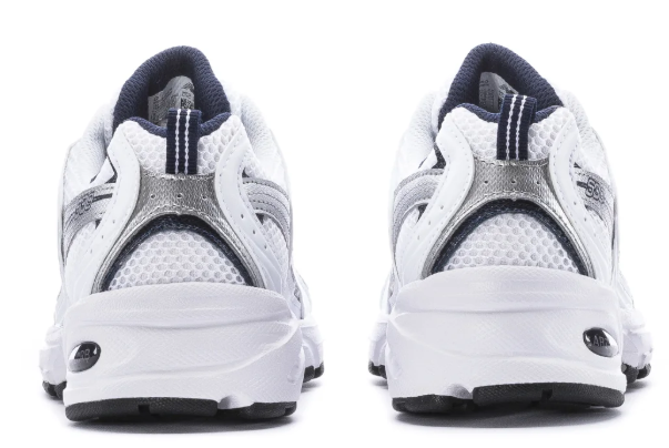 New Balance 530 Women's Wide – White & Silver